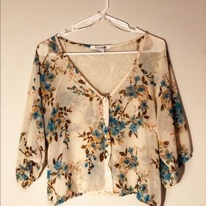 Sheer buttoned top multicolored